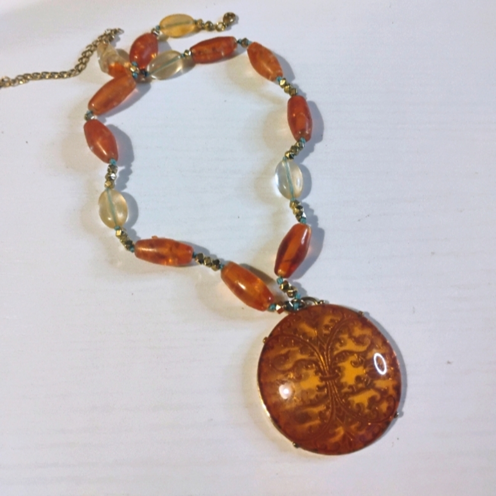 1990s Vintage Monet Necklace With Amber &Gold Trim. Stunning